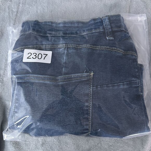 Refuge Shorts Denim RIO Push-Up Womens Size 13 Mid Rise Distressed Blue - Picture 9 of 9